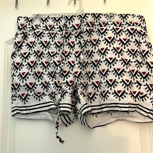 petite L LOFT slip on shorts - 3” inseam, drawstring waist